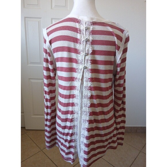 Jolt Women's Top XL Long Sleeve Beige Red Striped Lace Button Back Preppy - Picture 3 of 15